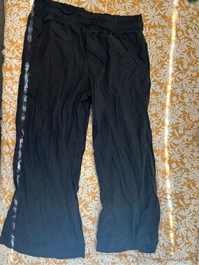 American Eagle Black parachute pants - XL